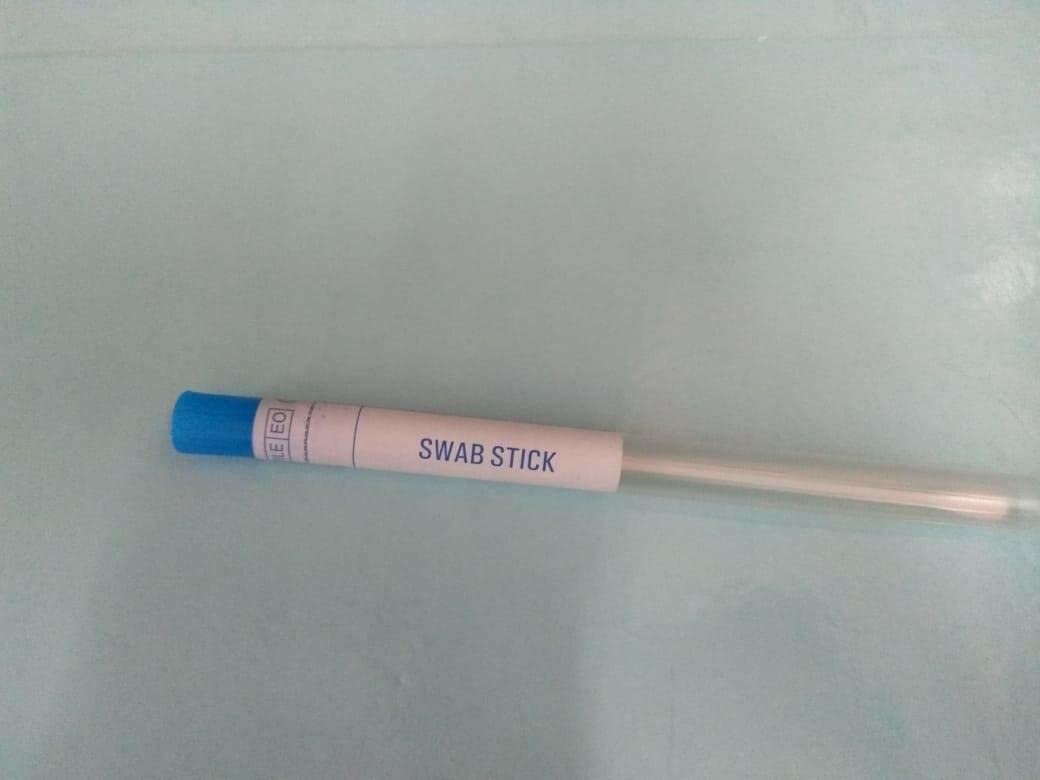 (Pack of 200), Wooden Sterilized Swab Sticks in Plastic Tubes - Image 2