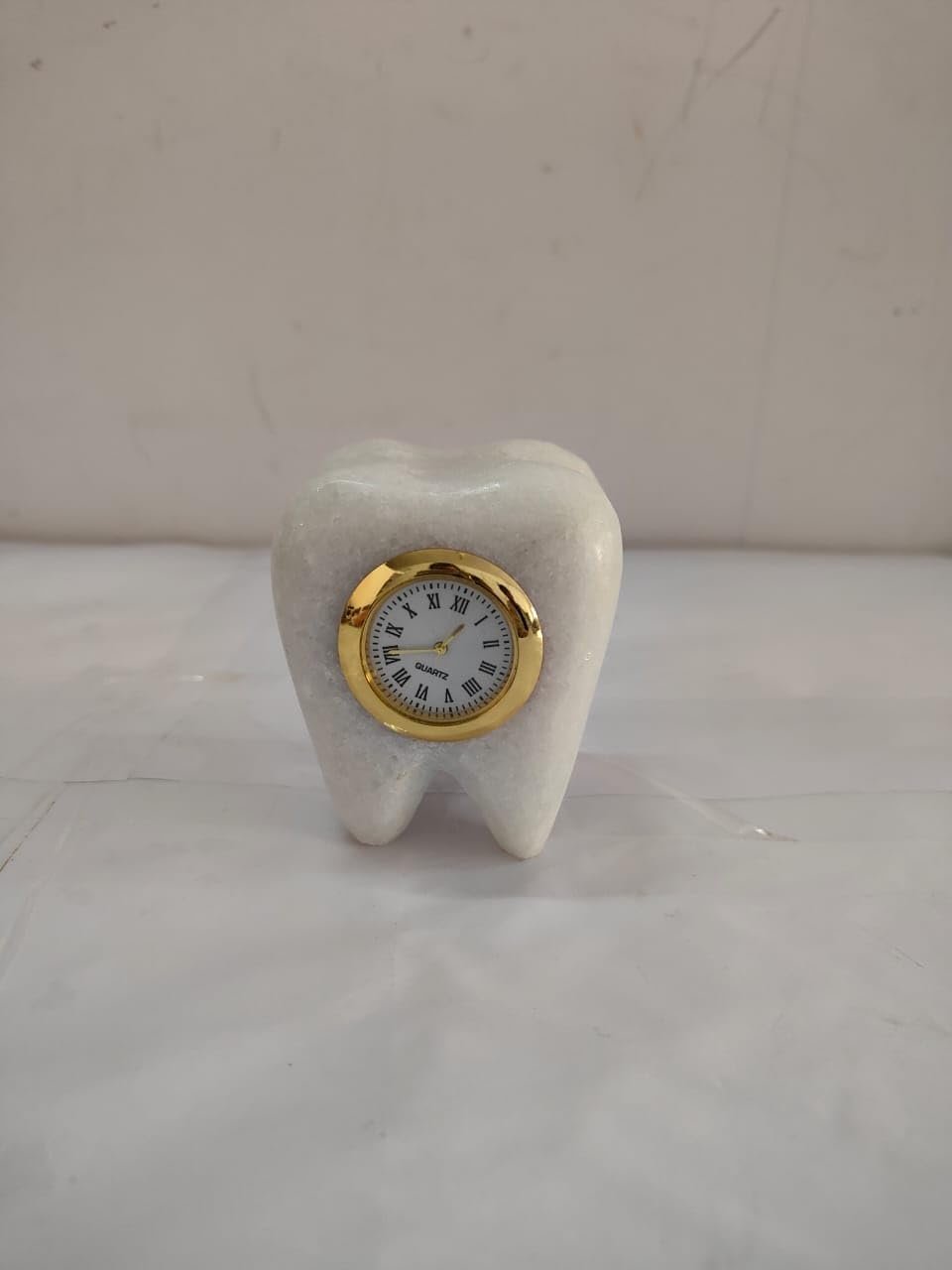 Tooth Shape Dentist Desk Marbel Table Clock - Image 5
