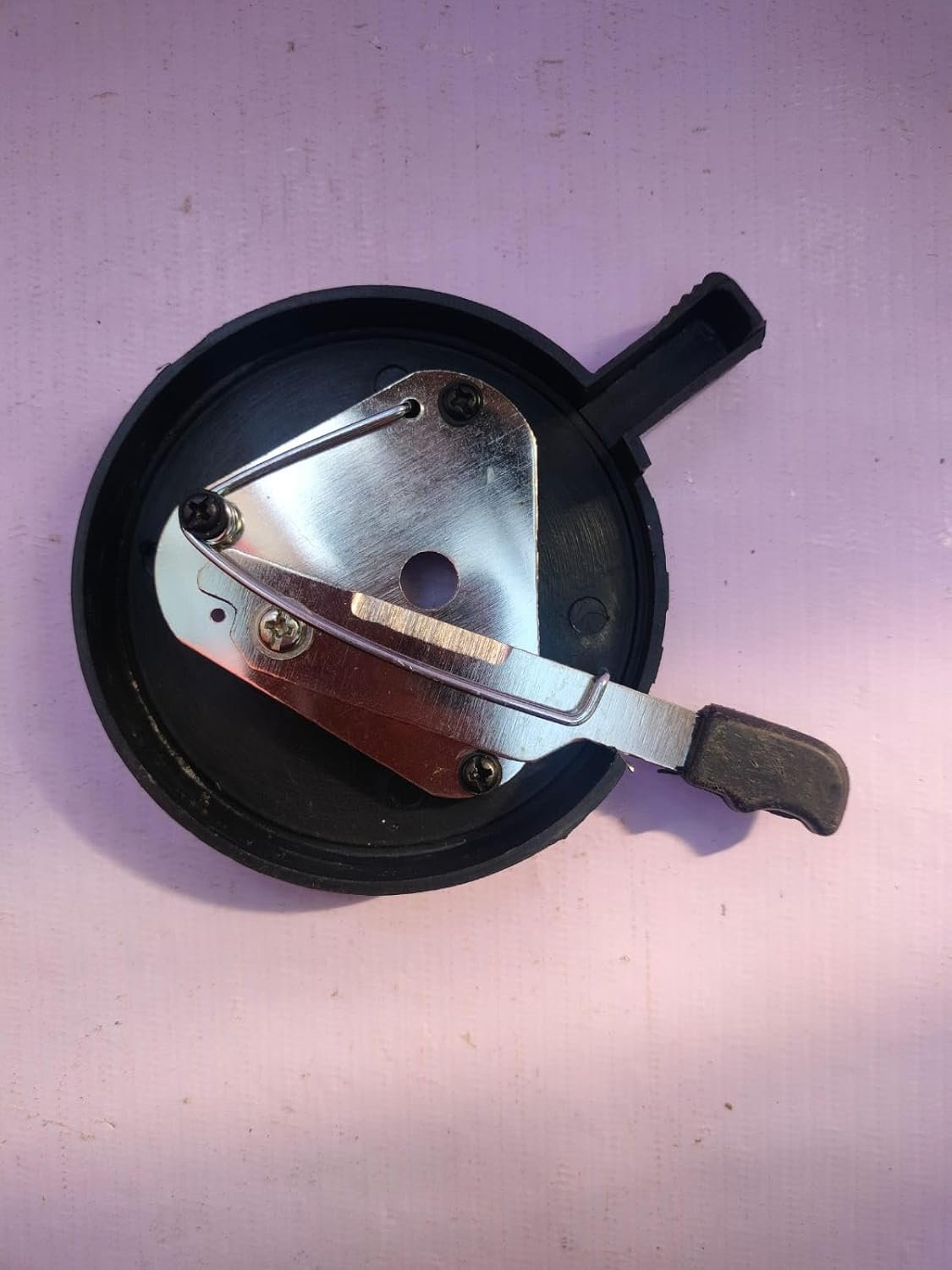 Stainless Steel Manual Needle & Syringe Destroyer Hub Cutter Machine Capacity 500 ML - Image 8